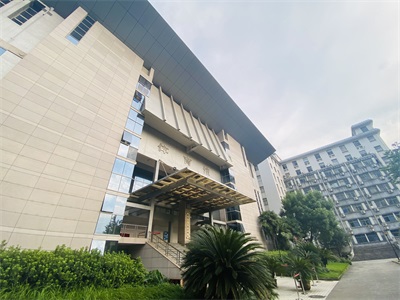 加拿大达英国际学院